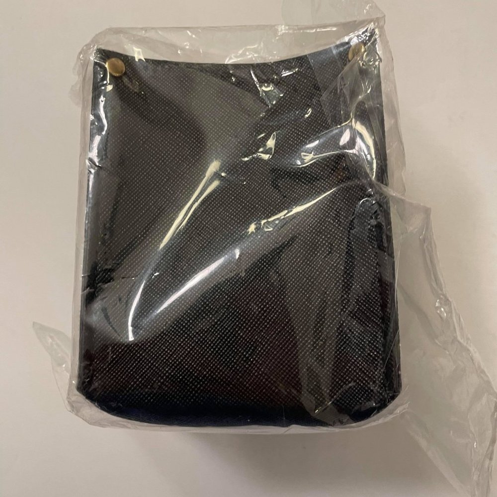 NWT- Barnes and Noble Leatherette Pencil Holder